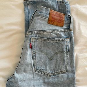 Levi’s light wash jeans